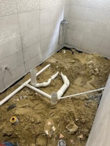 اصلاح-تسريب-المياه-بحي-البطين-225x300 تصليح تسربات المياه: التسربات الظاهرة، والتسربات الخفية